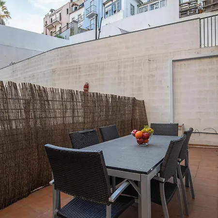 Lovelystay - 2bdr Downtown W/terrace * Lizbona