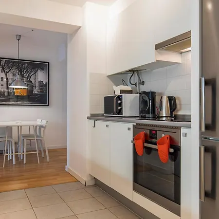 Lovelystay - 2bdr Downtown W/terrace